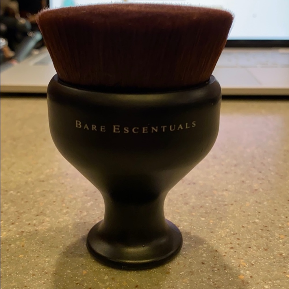 Bare Escentuals Deluxe Tan Brush